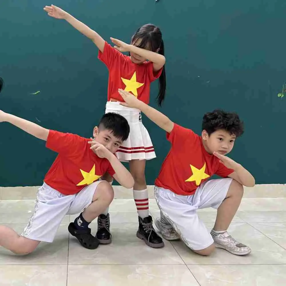 6 áo cổ động trẻ em (4).webp