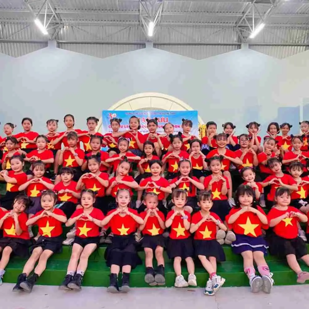 6 áo cổ động trẻ em (3).webp