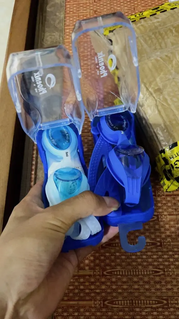 669 Kính 2078.jfif.webp