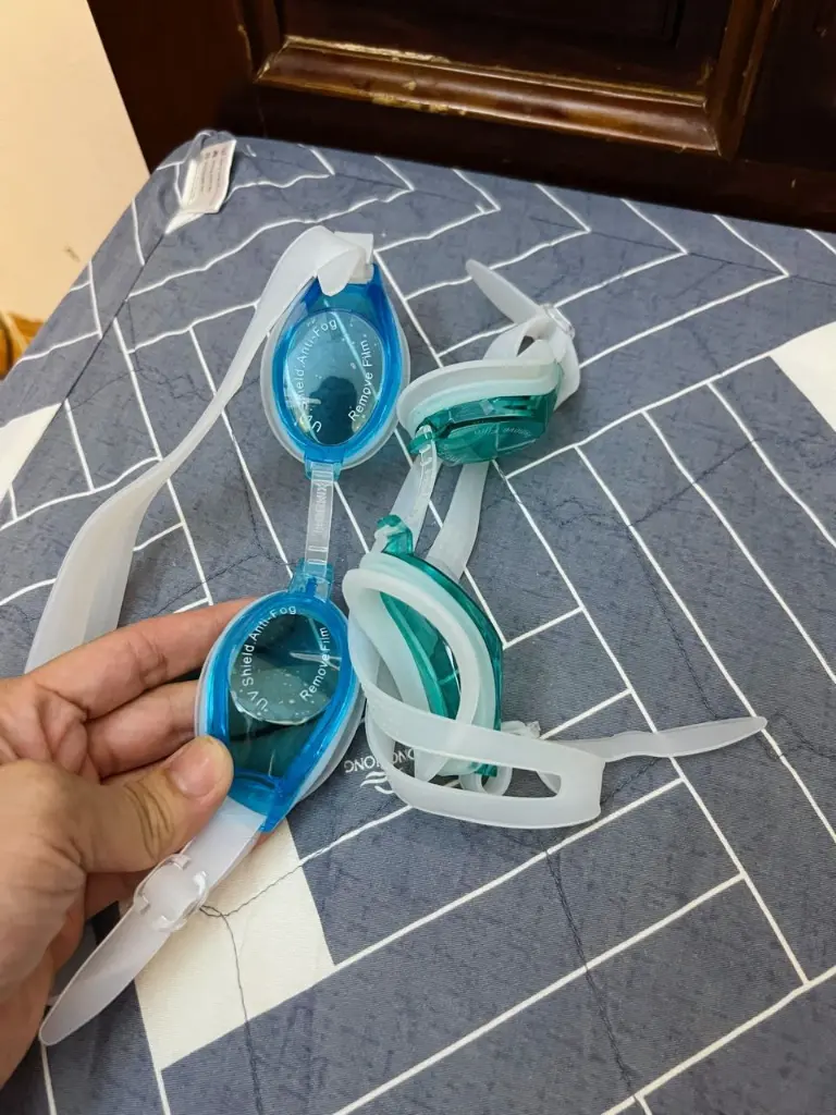 668 Kính 20412.jfif.webp